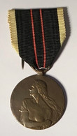 Militaria.Décoration Médaille Belge. Resistere 1940-1945. Résistance Armée. Signée Wissaert - Belgien