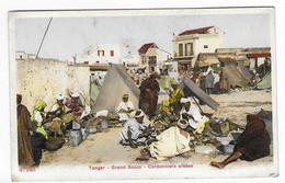 CPA TRES ANIMEE TANGER, BELLE ANIMATION, CORDONNIERS ARABES, GRAND SOCCO, MAROC - Tanger