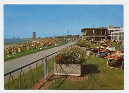 AK 023381 GERMANY - Büsum - Promenade Mit Liegewiese Am Kurmittelhaus - Buesum