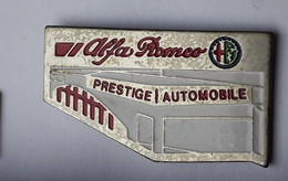 AN160 Pin's Alfa Roméo Garage Prestige Automobiles Chavelot Jeanménil Sainte-Marguerite Vosges Achat Immédiat - Alfa Romeo