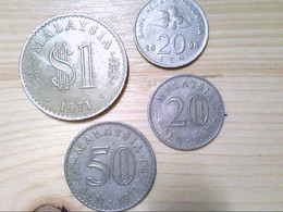 Malaysia, 4 Münzen, 1 Dollar, 1 X 50 Sen,  2 X 20 Sen, Kursumlaufmünzen. - Numismatik