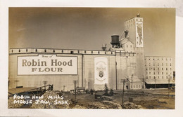 Real Photo Robin Hood Mills , Moose Jaw Moulin Robin Des Bois - Autres & Non Classés