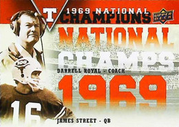 ► James STREET  -  University Of Texas Football - 2011 Upper Deck - 2000-Heute