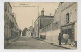 MOISSELLES - La Grande Rue Et Les Bureaux De L'Asile - Moisselles