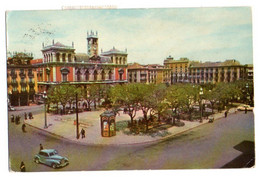 Espagne--VALLADOLID--1961--Plaza Mayor Et Hôtel De Ville (belle Voiture)...timbre... Cachet  SEGOVIA...........à Saisir - Valladolid