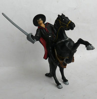 Deux FIGURINES BULLY 1985 - ZORRO ET TORNADO - Walt Disney (2) - Otros & Sin Clasificación