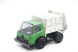 Tonka Toy ,GARBAGE TRUCK GREEN & WHITE, Made In Japan, 1970's *** - Dinky