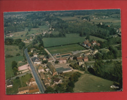 CPM -  Corbelin  -(Isère )  La Piscine Et Le Stade - Corbelin