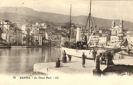 CORSE - BASTIA - Le Vieux Port - Pêcheurs - Voilier - Animation Années 1920 - Bastia