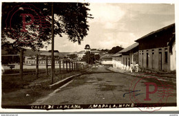 HONDURAS. AMAPALA. CALLE DE LA PLAYA. REAL PHOTO // FOTO REAL - Honduras