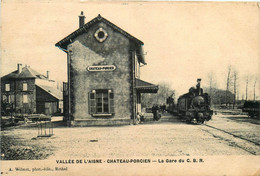 Château Porcien * Intérieur De La Gare Du Village CBR * Arrivée Du Train * Ligne Chemin De Fer - Chateau Porcien