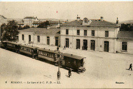 Romans * La Gare Et Le CFD * Train Tram Tramway * Ligne Chemin De Fer - Romans Sur Isere