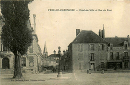 Fère Champenoise * Place De L'hôtel De Ville Et Rue Du Pont * La Gendarmerie Nationale - Fère-Champenoise