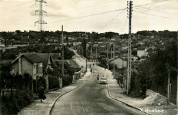 Igny * Gommonvilliers * Rue Du 4 Septembre Et Vue Sur Le Pileu - Igny