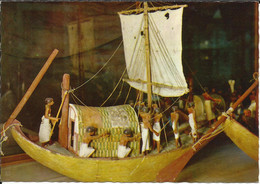 CAIRO ; KAIRO ; LE CAIRE ; Model Boat With Linnen Sail 11th ; Modèle D'une Barque Avec Sa Voile En Lin 11 Dyn. - Musées