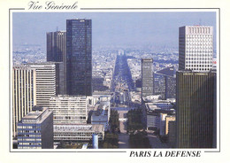 92 - La Défense - Vue Générale - Au Fond, L'Arc De Triomphe - La Defense
