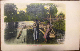 C. P. A. : Fidji, Fiji : River Scene, Jeunes Filles Aux Seins Nus, Timbre En 1903 - Fiji