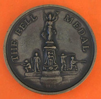 ANTIQUE BELL MEDAL PRESENTED BY THE SOCIETY OF MINIATURE RIFLE CLUBS - Autres & Non Classés