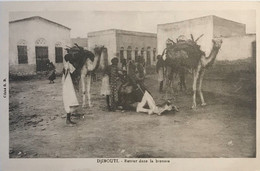 Somalie - Djibouti - Retour Dans La Brousse - Carte Postale Pour La France - Timbre Manquant - Somalia