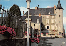 DUN LE PALESTEL     PLACE DE LA MAIRIE - Dun Le Palestel