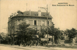 Argenteuil * Façade De L'hôtel Restaurant Du Marais - Argenteuil