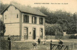 Marcilly Sur Eure * La Gare D'en Haut * La Façade * Ligne Chemin De Fer - Marcilly-sur-Eure