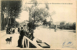 Chennevières Sur Marne * Le Pont De La Commune Et Vue De La Marne * Promeneurs - Chennevieres Sur Marne
