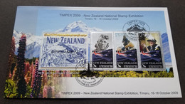 New Zealand TIMPEX 2009 Timaru Mountain Flag Flower Fern (FDC) *gold Foil *unusual - Brieven En Documenten