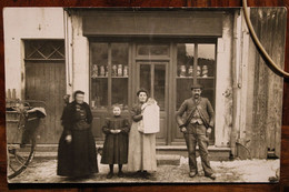 Carte Photo 1910's Confiserie Marchand De Bonbons Famille CPA Ak Animée Commerce Epicerie - Other & Unclassified