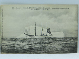 Le Navire Hopital Saint Francois D Assise Passant Devant Un Iceberg Sur Les Bancs De Terre Neuve - Sonstige & Ohne Zuordnung