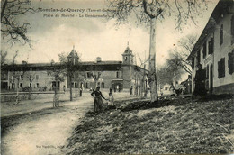 Monclar De Quercy * La Place Du Marché * Vue Sur La Gendarmerie Nationale * Hôtel - Montclar De Quercy