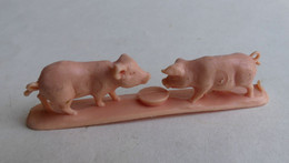 FIGURINE PUBLICITAIRE LA ROCHE AUX FEES 70's LA FERME - COCHON PORCELETS - PAS DUNKIN - Varkens