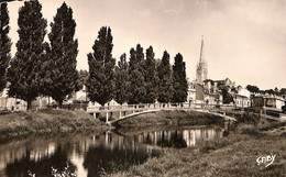 038 149 - CPSM - France (85) Vendée - Fontenay Le Comte - La Passerelle Sur La Vendée - Fontenay Le Comte