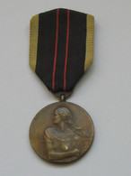 Médaille/décoration - BELGIQUE Médaille RESISTERE 1940/1945  **** EN ACHAT IMMEDIAT **** - Belgien