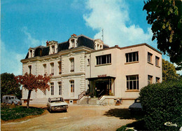 Combs La Ville * Vue Sur L'hôtel De Ville * La Mairie * Automobile Voiture Ancienne AUDI - Combs La Ville