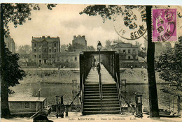 Alfortville * Dans La Passerelle * Pont * Café Restaurant De La Marne - Alfortville