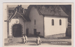 Cerniat, Chartreuse De La Valsainte. Moines à L'entrée Du Couvent - Cerniat 