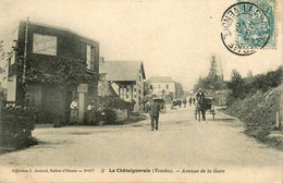 La Chataigneraie * 1904 * Avenue De La Gare * Café De La Gare * éditeur L. Amiaud N°677 - La Chataigneraie
