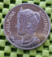 KONINGIN WILHELMINA RABOBANK 100 JAAR. -  The Netherlands - Foto's  For Condition. (Originalscan !!) - Elongated Coins