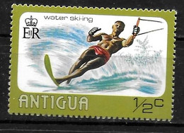 ANTIGUA  N° 429   * *  Ski Nautique - Ski Nautique