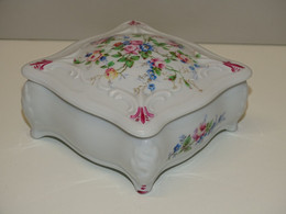 *JOLIE BOITE BONBONNIERE BIJOUX LIMOGES PORCELAINE SOLEIL BLANC COLLECTION  E - Limoges (FRA)