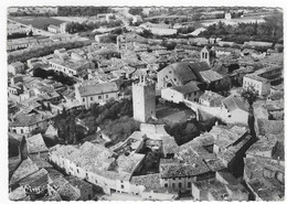 CPSM VALREAS, VUE GENERALE AERIENNE SUR LA TOUR DE L'HORLOGE ET L'EGLISE, VAUCLUSE 84 - Valreas