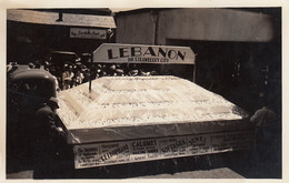 Lebanon Oregon Strawberry City, Giant Strawberry Shortcake Display, C1940s/50s Vintage Real Photo Postcard - Altri & Non Classificati