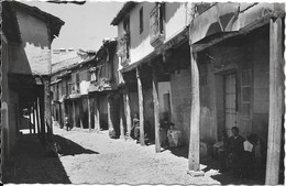 GUADALUPE (Caceres) Soportales De Una Calle Tipica - Cáceres