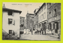 69 SARCEY Vers Pontcharra L'Arbresle Grande Rue Femmes Enfants Chien PUB Chocolat Menier Sur Bâtiment AROMATIQUE Au Fond - Pontcharra-sur-Turdine