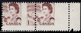 CANADA(1967) Arctic Scene. Aurora Borealis. QE II. Vertical Misperforation In Pair. Scott No 454. - Plaatfouten En Curiosa