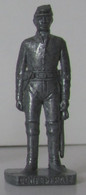 Kinder Métal 1980 N° 2 Lieutenant Confédéré Fer Argenté - Figurines En Métal