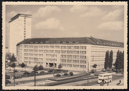 D-10707 Berlin - Fehrbelliner Platz - BVG Bus - Cars - VW Käfer - Mercedes Ponton - Wilmersdorf