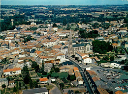 La Chataigneraie * Vue Panoramique Aérienne Sur Le Centre Du Bourg * La Place - La Chataigneraie