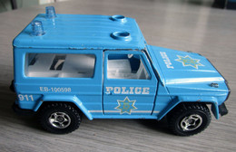 Mercedes 230 GE Police -majorette - 1/34 ème - Majorette